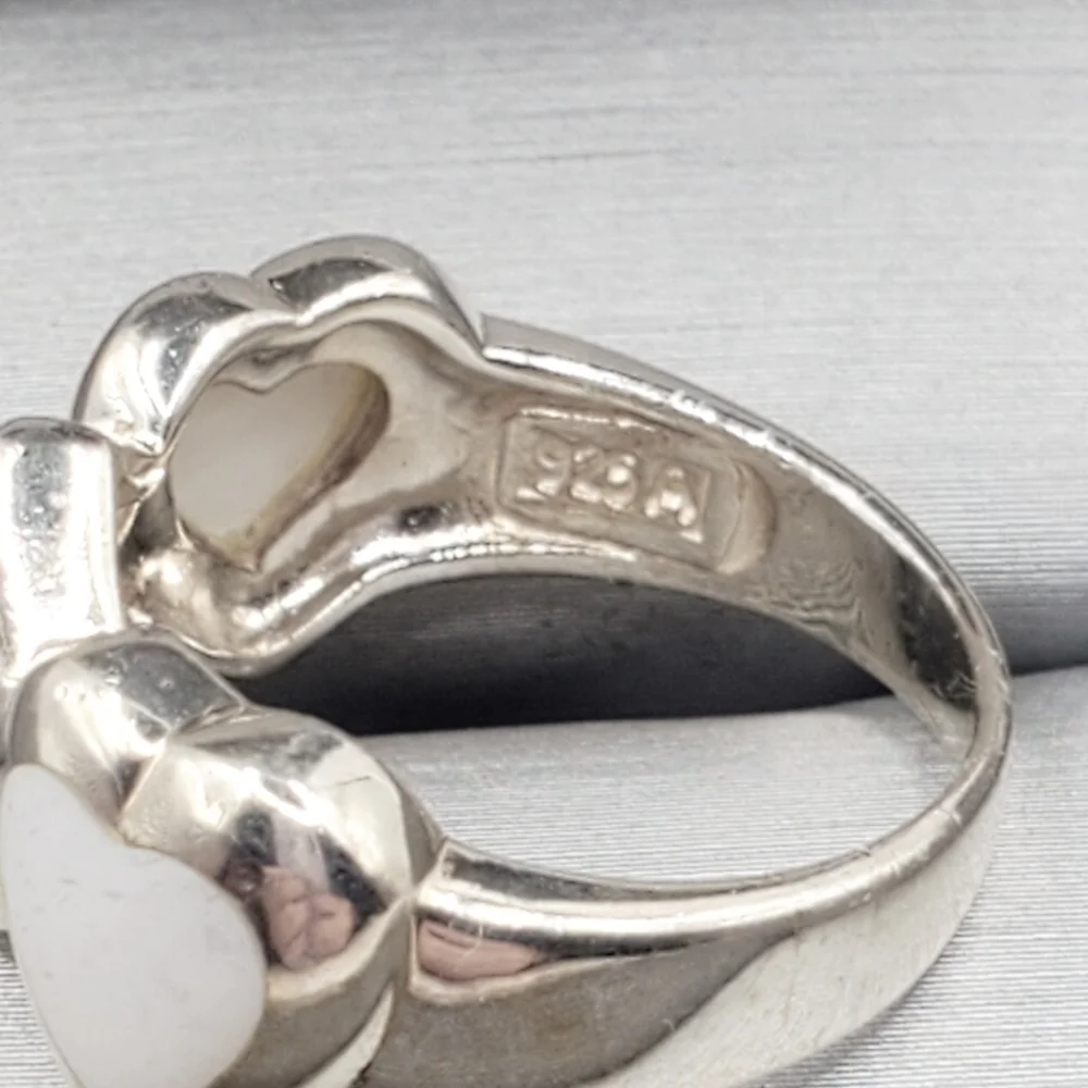 Mother Of Pearl Heart Ring